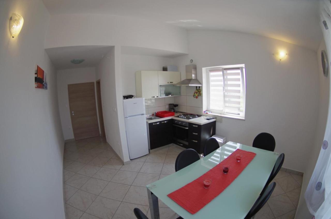 Holiday Apartments In House Sanja Rakalj Exterior photo