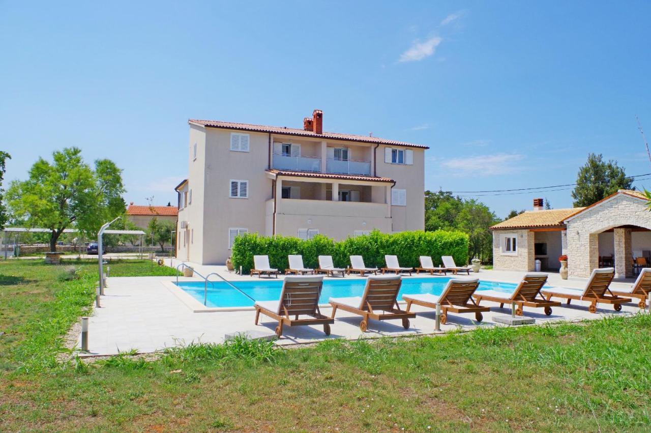 Holiday Apartments In House Sanja Rakalj Exterior photo