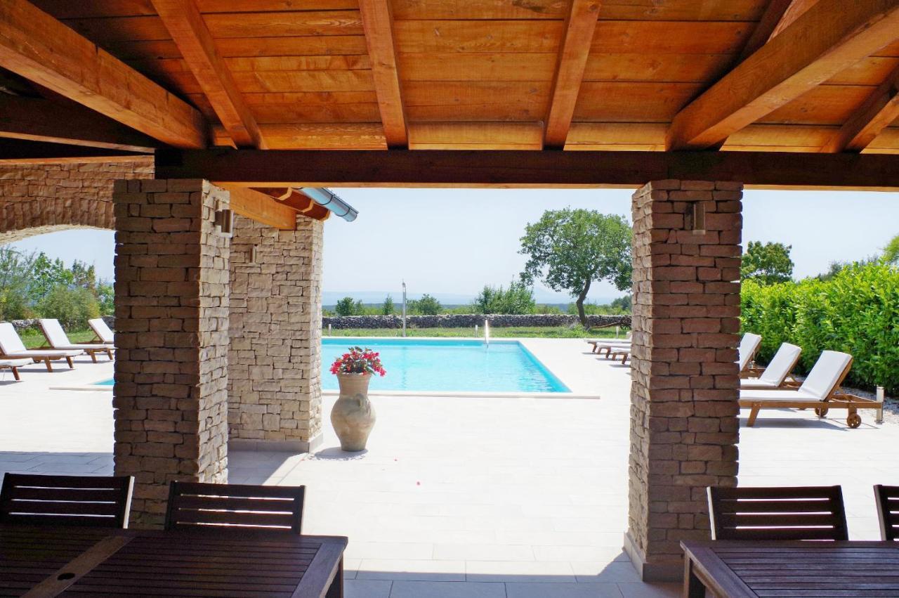 Holiday Apartments In House Sanja Rakalj Exterior photo