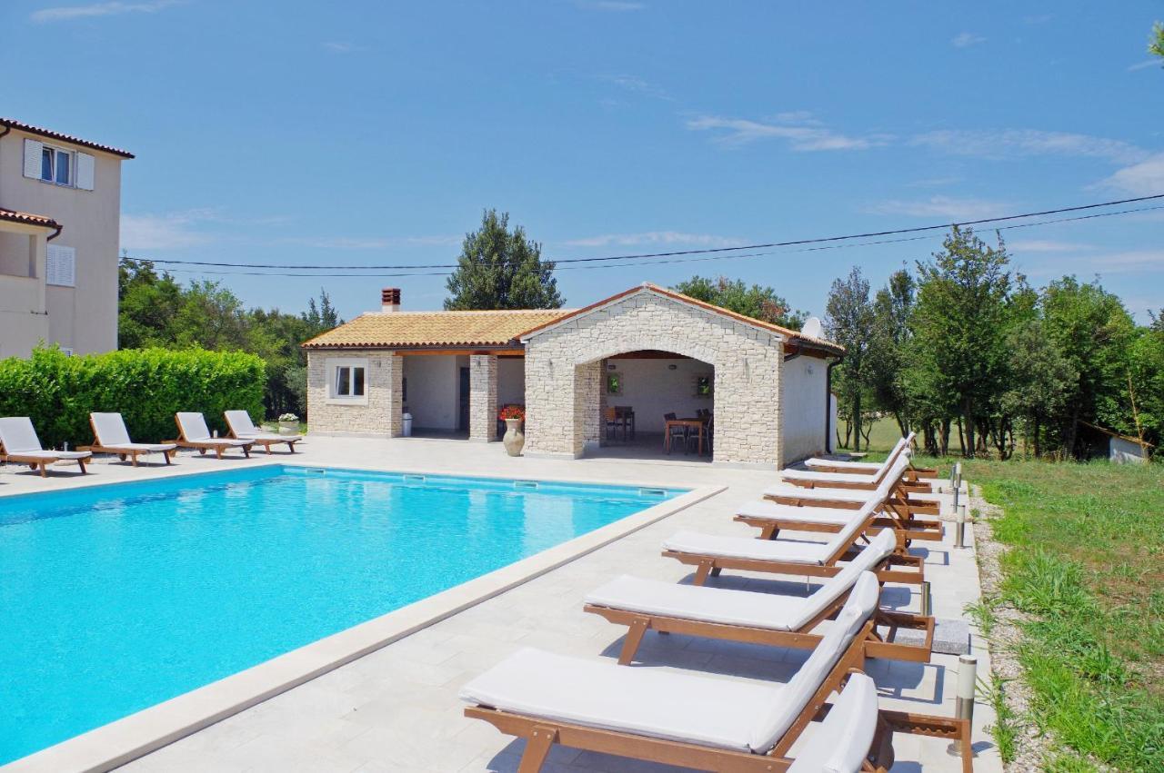 Holiday Apartments In House Sanja Rakalj Exterior photo